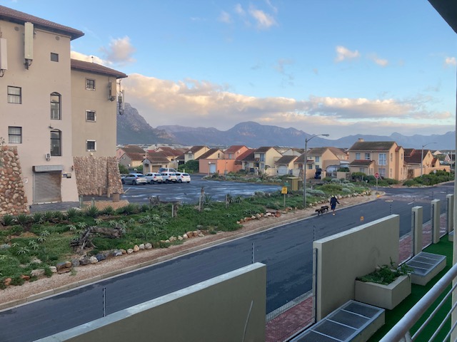2 Bedroom Property for Sale in Muizenberg Western Cape